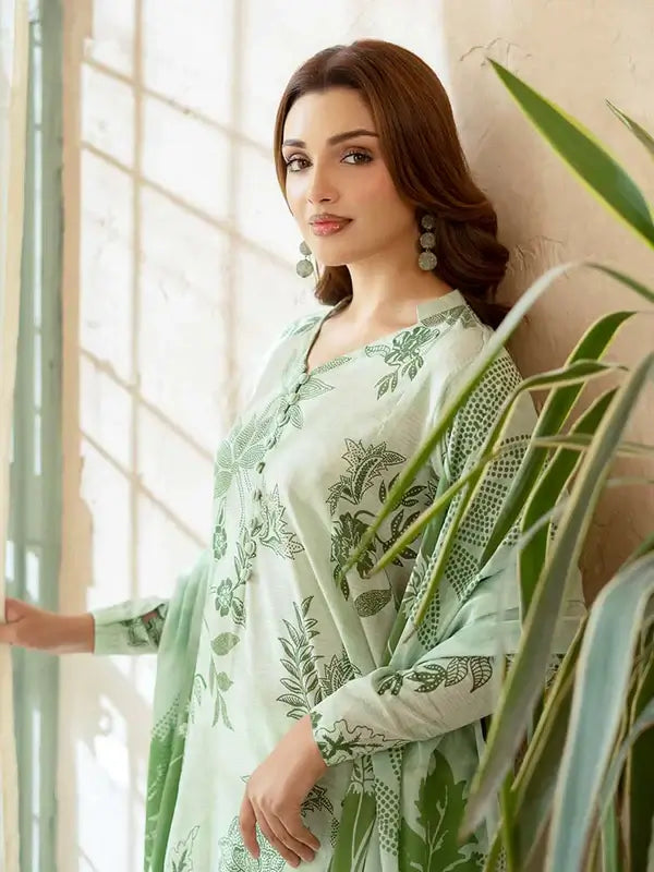 Pearl And Petals by Binaas 3pc Unstitched Bana Dora Lawn Collection – Light Green