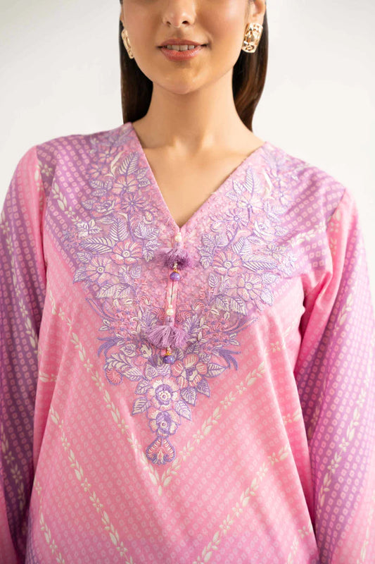 Close-up of the intricate threadwork on the Nisha By Nishat Embroidered Lawn 3pc suit.