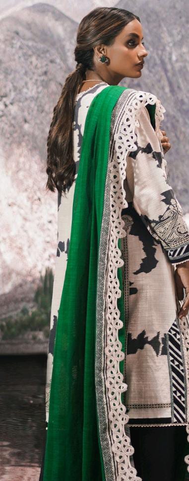 Ash White | Sana Safinaz 3pc Unstitched Lawn Suit