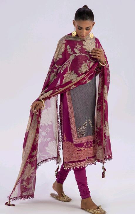 Magenta | Sana Safinaz 3pc Unstitched Lawn Suit