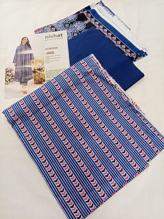 A model wearing the Nishat 3pc Unstitched Doriya Lawn Blue suit