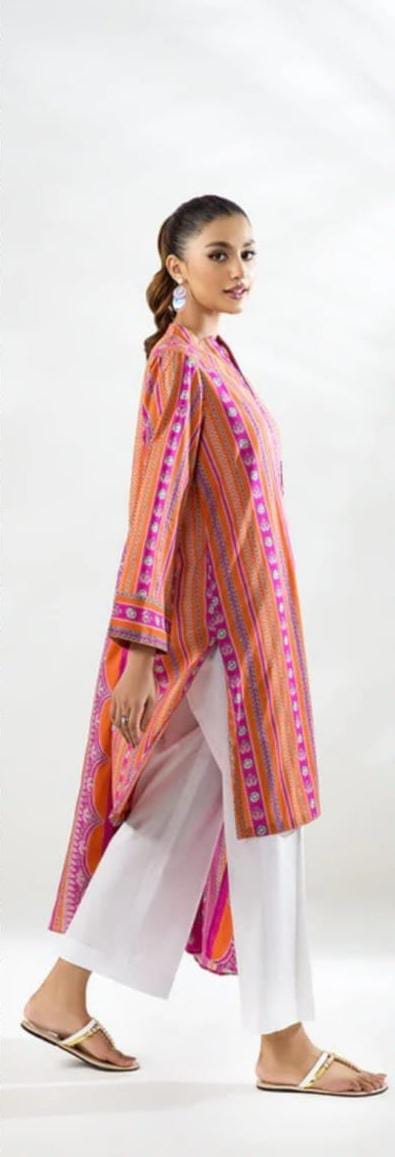 A model wearing the Nishat 3pc Unstitched Doriya Lawn Orange suit