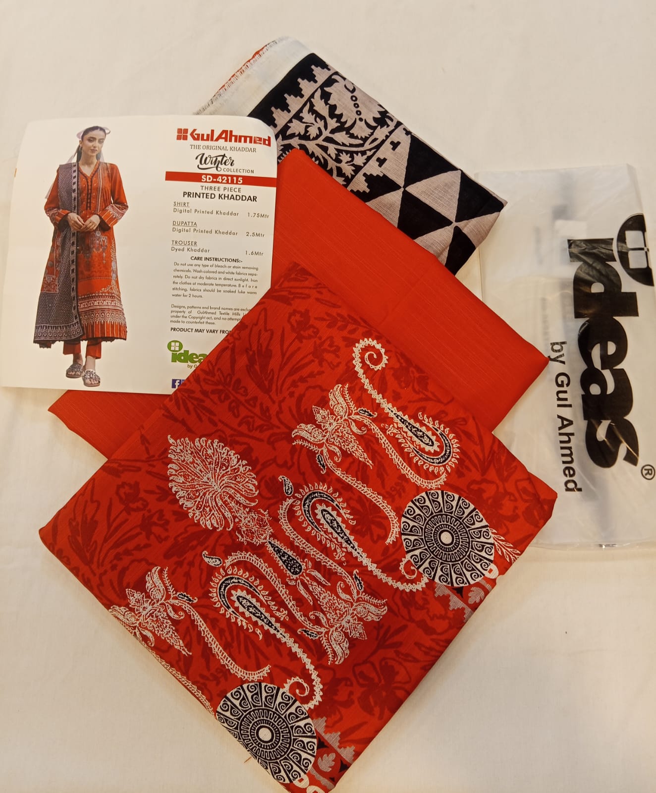 Gul Ahmed 3pc Unstitched Khaddar Suit | Red