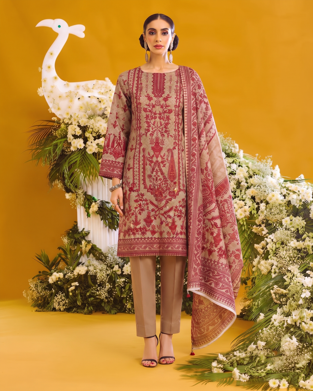 ETHNC Lawn 3pc Unstitched – Muted Taupe