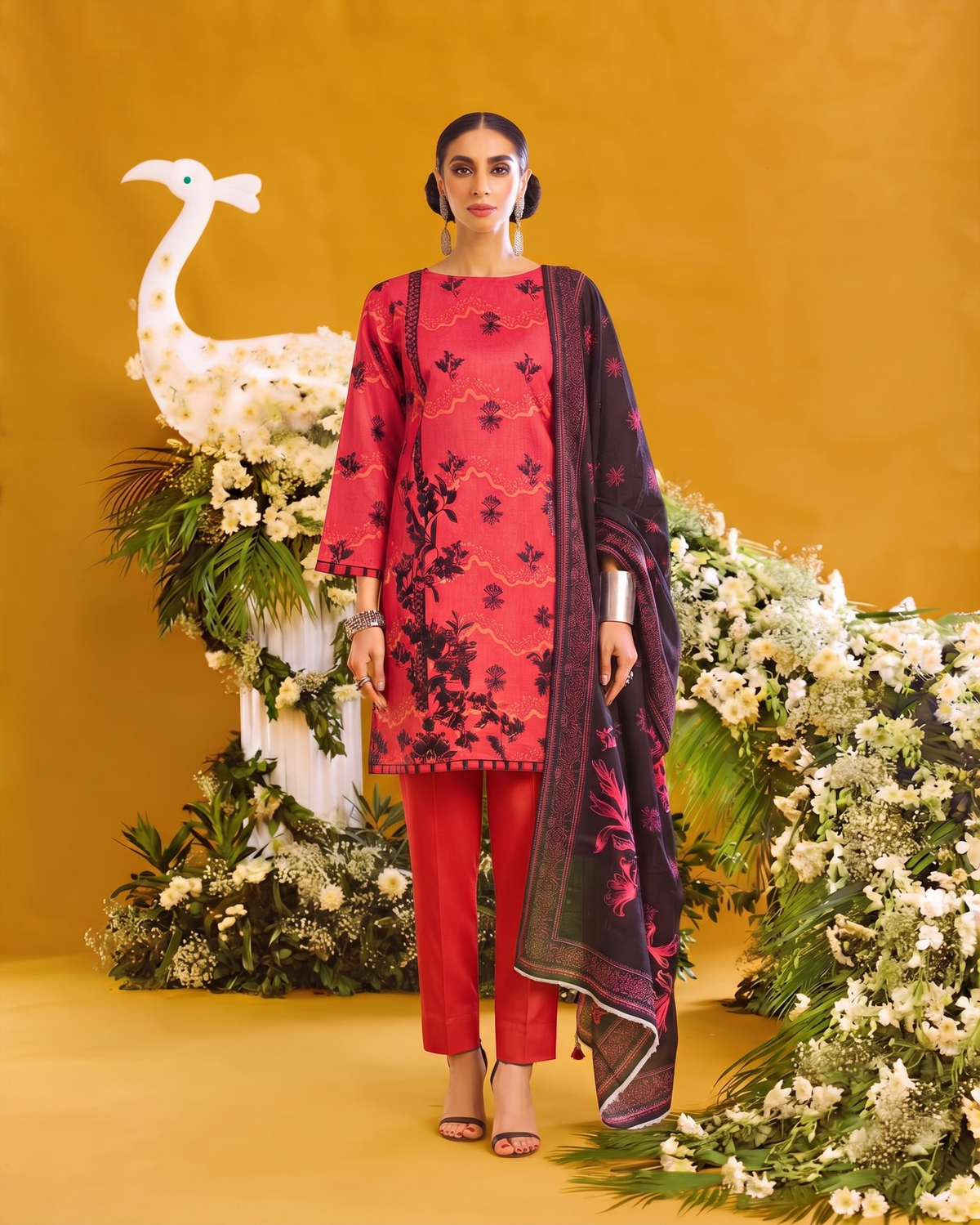 ETHNC Lawn 3pc Unstitched – Crimson Rose