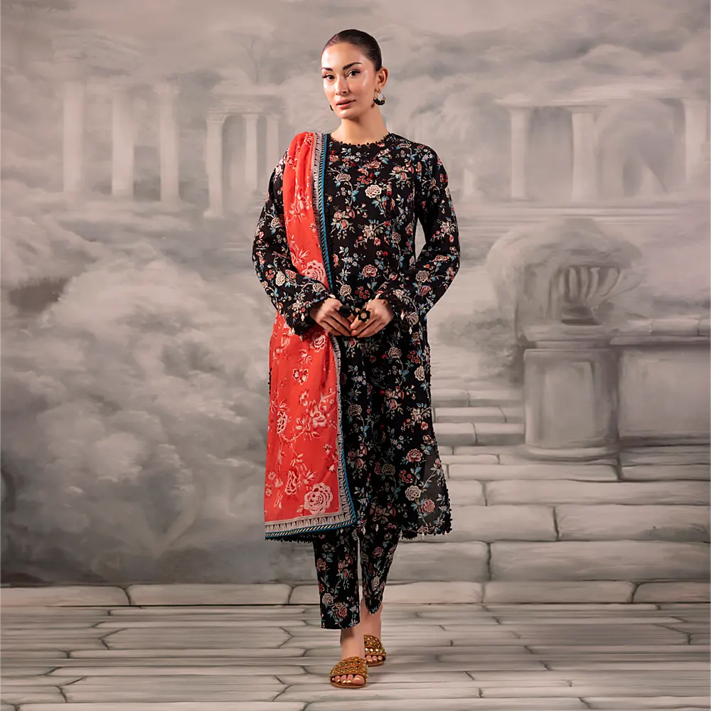 Black Salina Separates Lawn Collection suit worn by model for a sharp, sophisticated summer look.