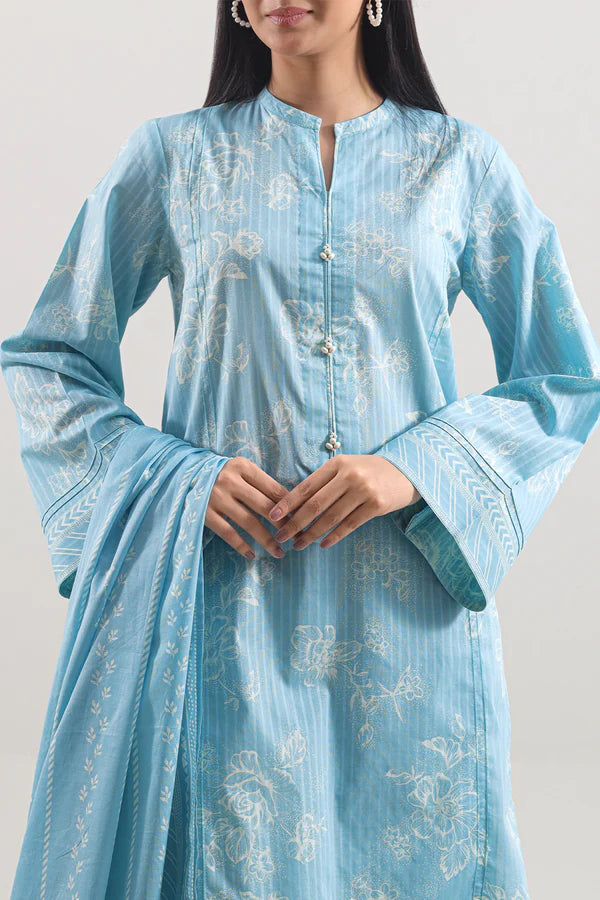 Model wearing Saya 2pc Unstitched Lawn Suit