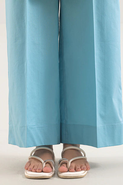 Model wearing Saya 2pc Unstitched Lawn Suit