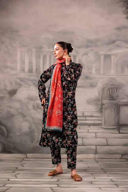 Black Salina Separates Lawn Collection suit worn by model for a sharp, sophisticated summer look.