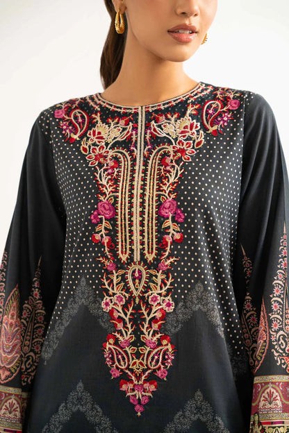 Close-up of the intricate threadwork on the Nisha By Nishat Embroidered Lawn 3pc suit.
