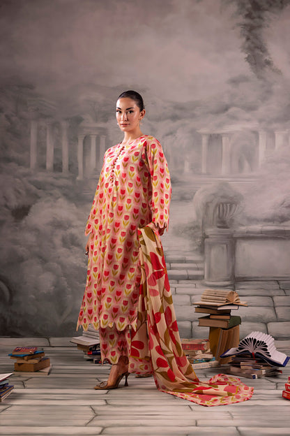 Light Rose Pink Salina Separates Lawn Collection suit worn by model for 2026 summer styling.