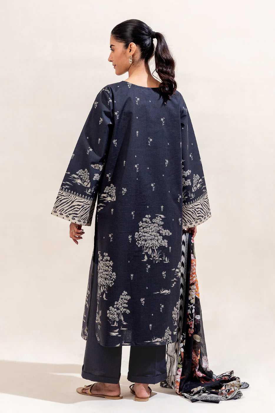BeechTree 3 PIECE PRINTED LAWN SUIT-MOONLIT FLORA (UNSTITCHED)
