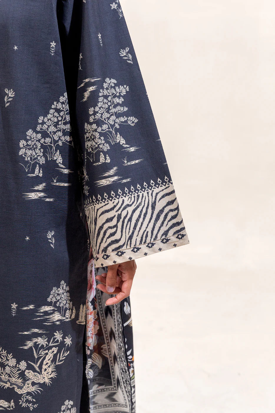 BeechTree 3 PIECE PRINTED LAWN SUIT-MOONLIT FLORA (UNSTITCHED)