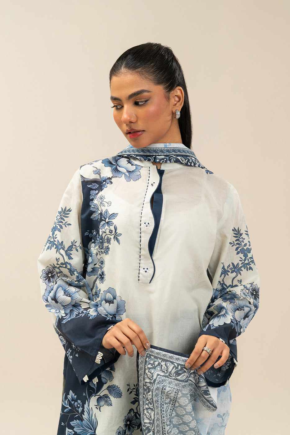 Beechtree Lawn 3pc Unstitched - Navy & Ivory