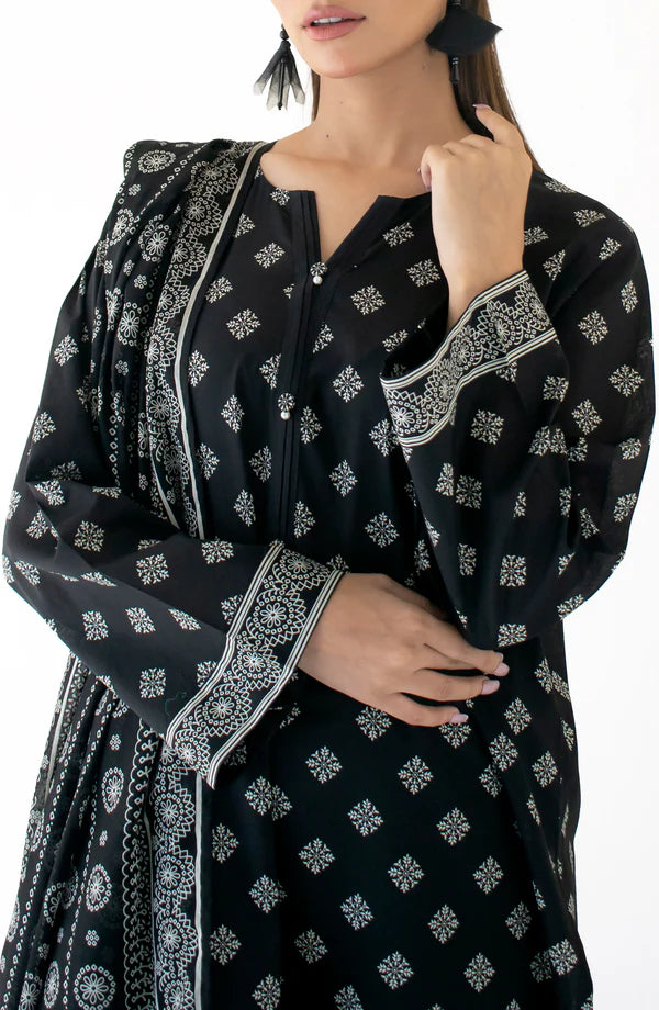 Orient 3 PIECE PRINTED LAWN SUIT- Black (UNSTITCHED)