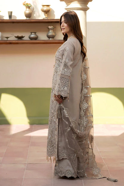 shot of the Imrozia Narmeen Organza Slate Grey replica