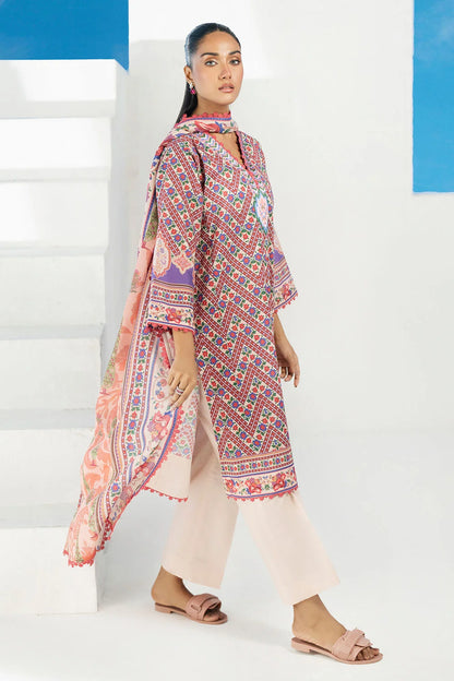 shot of the Gul Ahmed Embroidered Lawn Suit