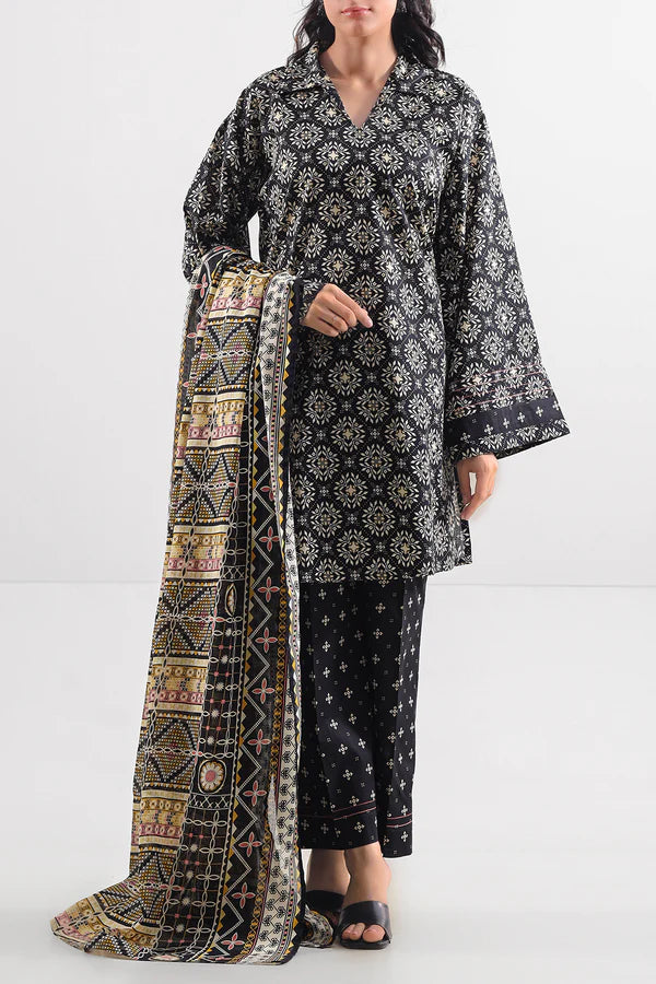 Black| Saya 2PC Unstitched Lawn Suit
