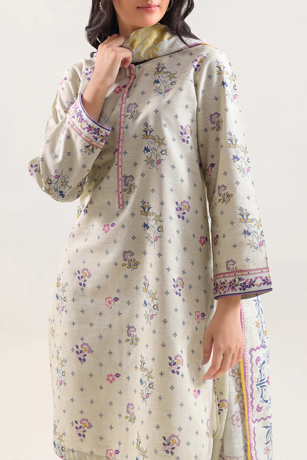 Model wearing the Saya 3pc Unstitched Khaddar Suit