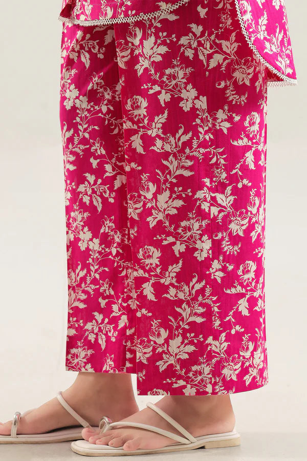 Model wearing Saya 2pc Unstitched Lawn Suit