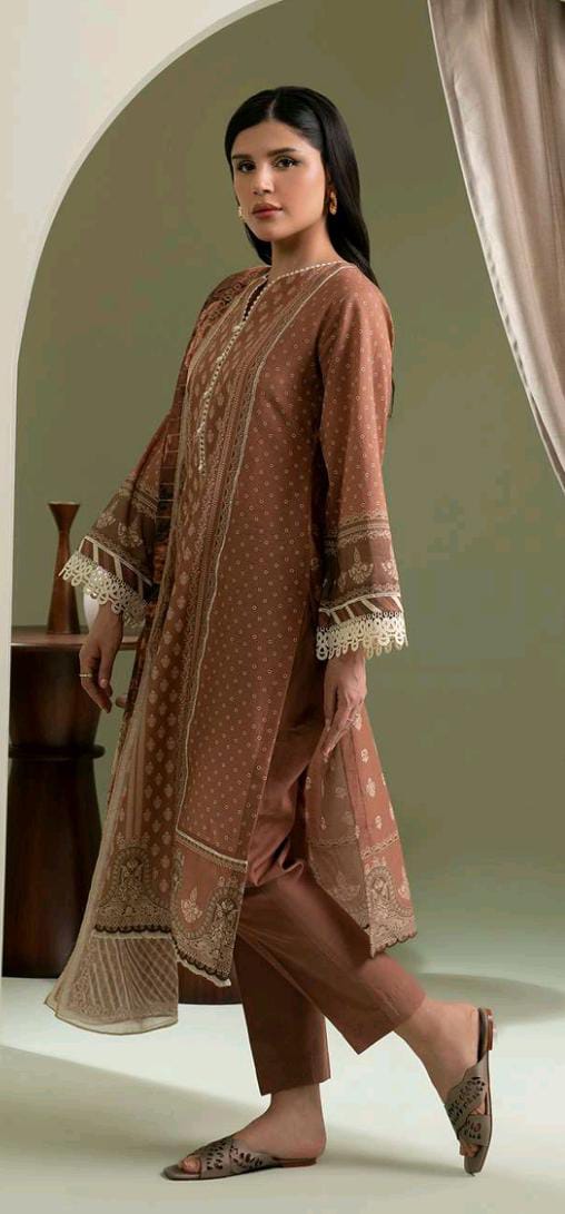 Brown Zellbury 3pc Unstitched Lawn Suit – Stylish Pakistani Lawn Outfit 2025