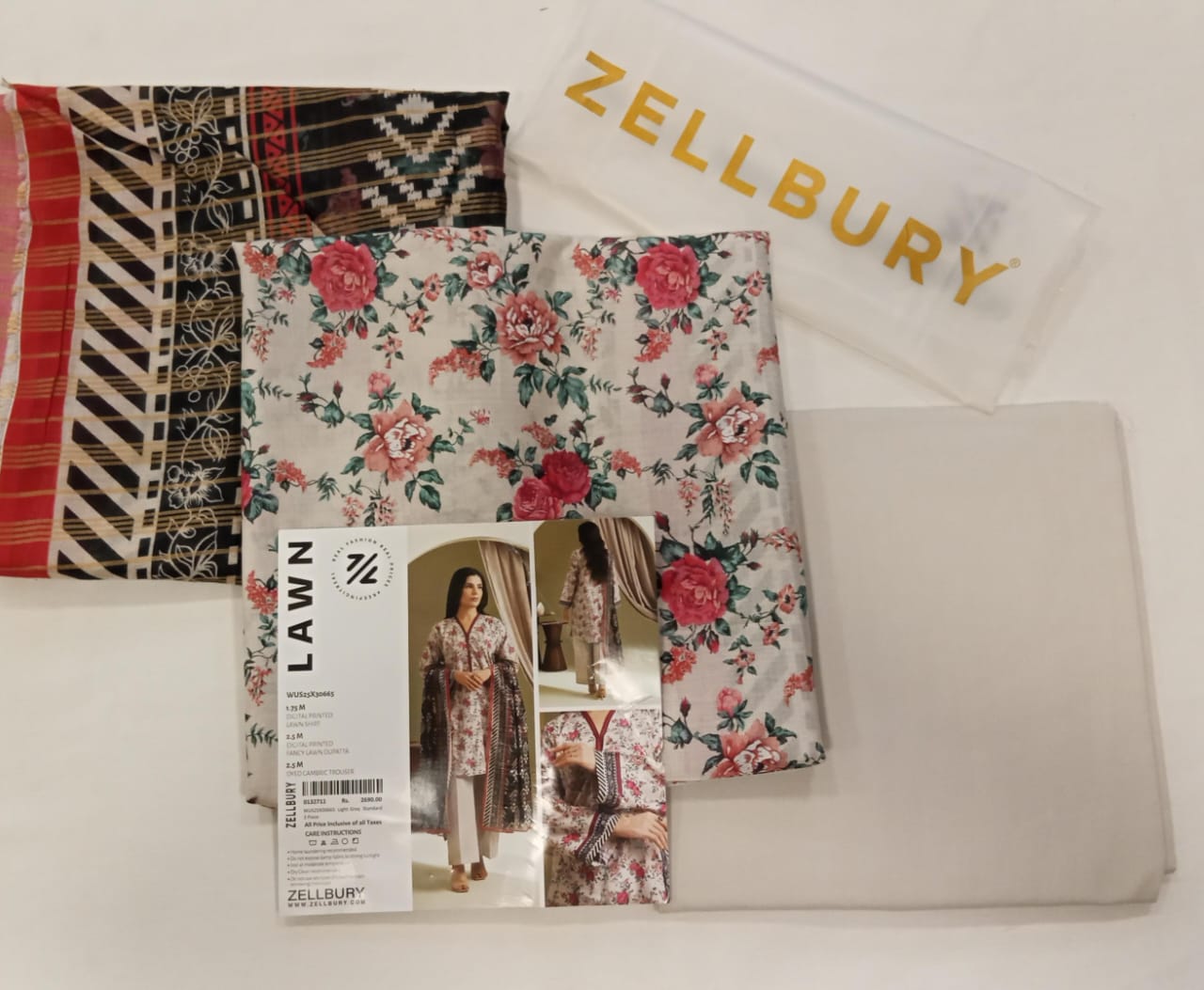 Light Grey Zellbury 3pc Unstitched Lawn Suit – Stylish Pakistani Lawn Outfit 2025