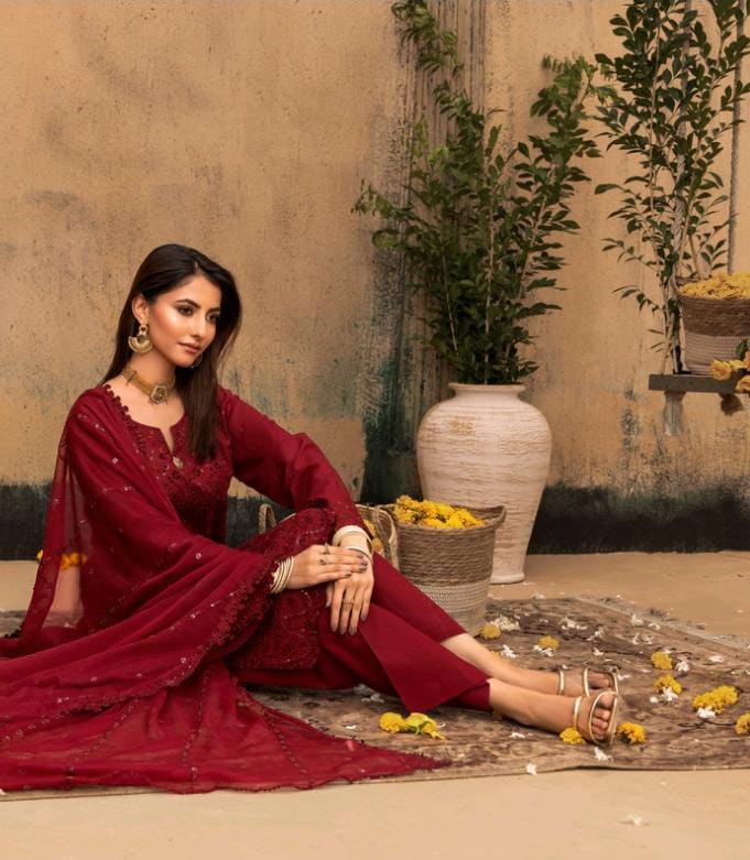 Kaari Noir Luxury Chikankari 3 Piece | Maroon