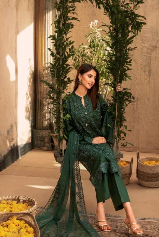 Kaari Noir Luxury Chikankari 3 Piece | Dark Green