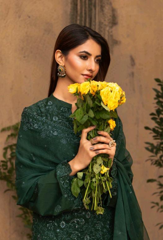 Kaari Noir Luxury Chikankari 3 Piece | Dark Green