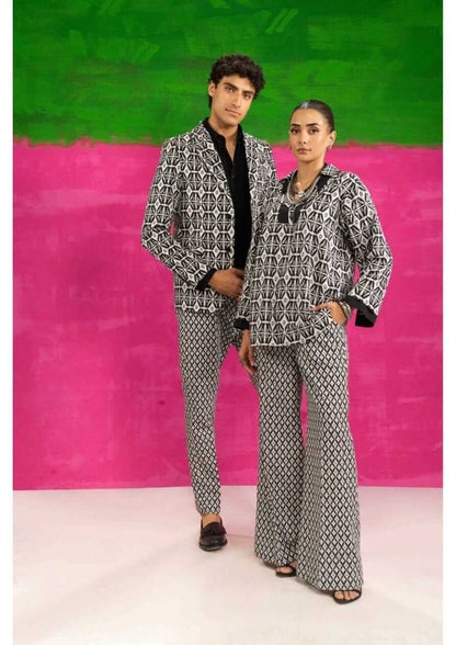 White | Al-Karam 2pc Unstitched Khaddar Suit