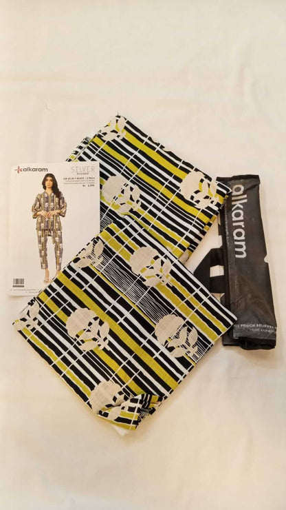 Black | Al-Karam 2pc Unstitched Khaddar Suit with printed khaddar shirt and trouser fabric.