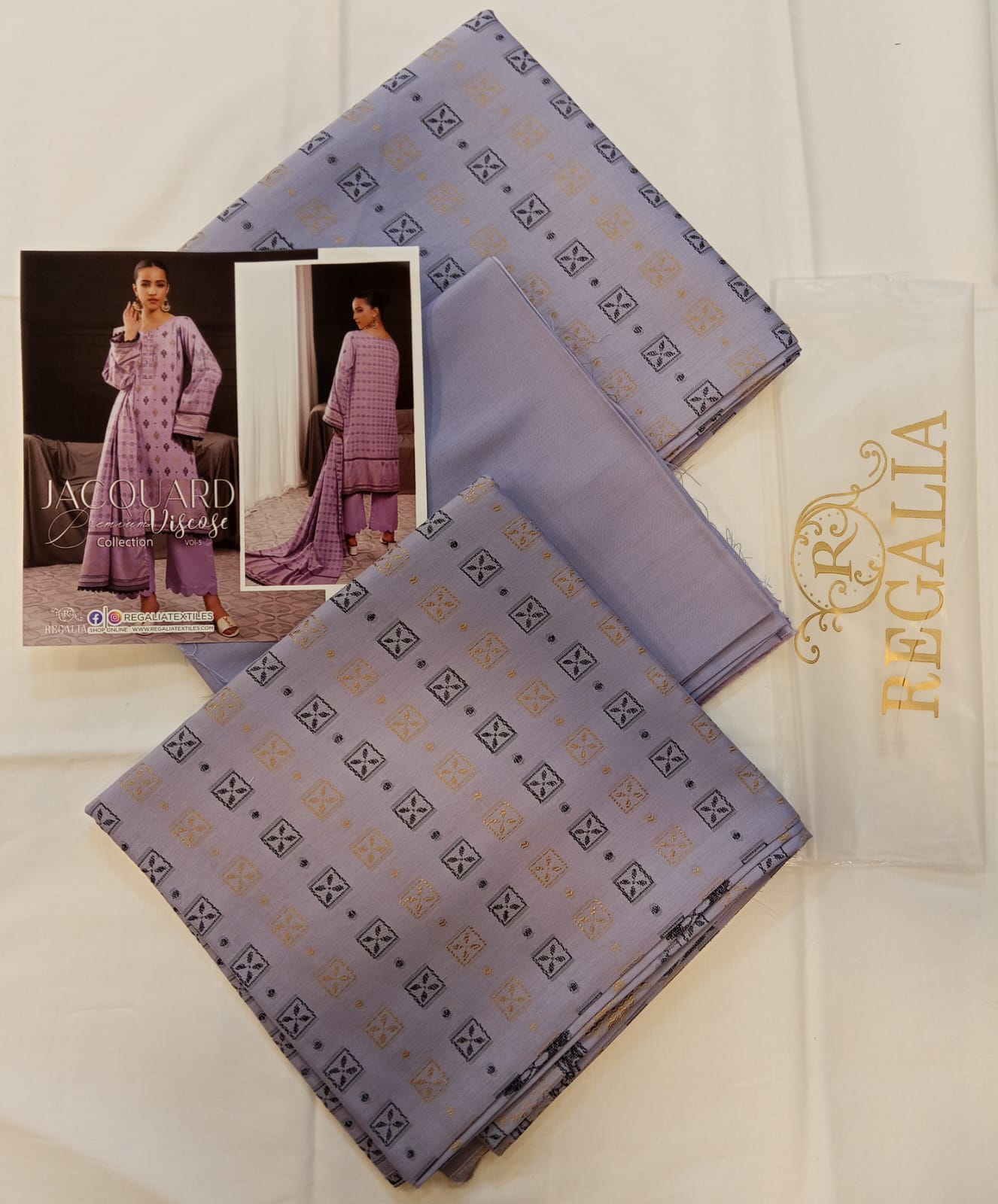 Close-up of the premium texture and weave of Light Purple Regalia Jacquard Viscose 3pc.