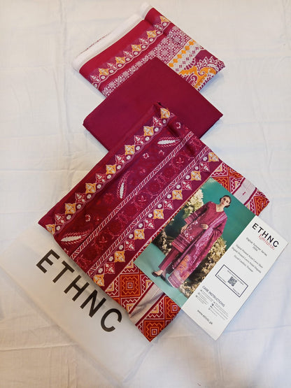 ETHNC Lawn 3pc Unstitched – Deep Berry set with digital printed shirt, dupatta, and dyed cambric trousers.