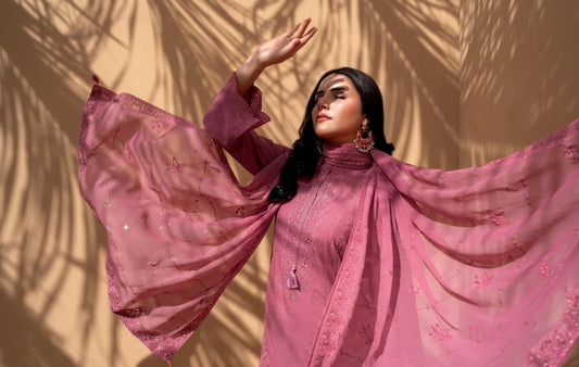 Dusty Rose Pink Iconic Rujhan Luxury Cotton 3pc suit worn by model showcasing luxury Eid tailoring.