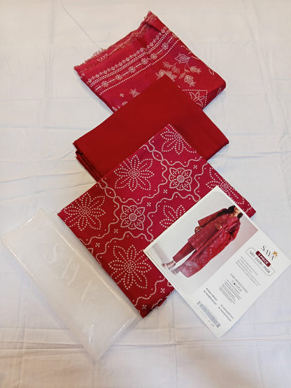 shot of the Saya Printed Lawn Suit Maroon