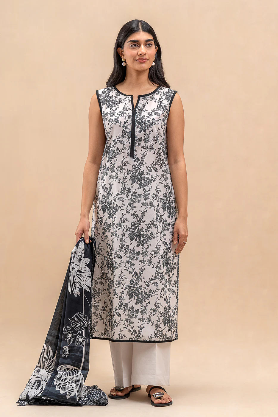 BeechTree 3 PIECE PRINTED LAWN SUIT-RAVEN BLISS (UNSTITCHED)