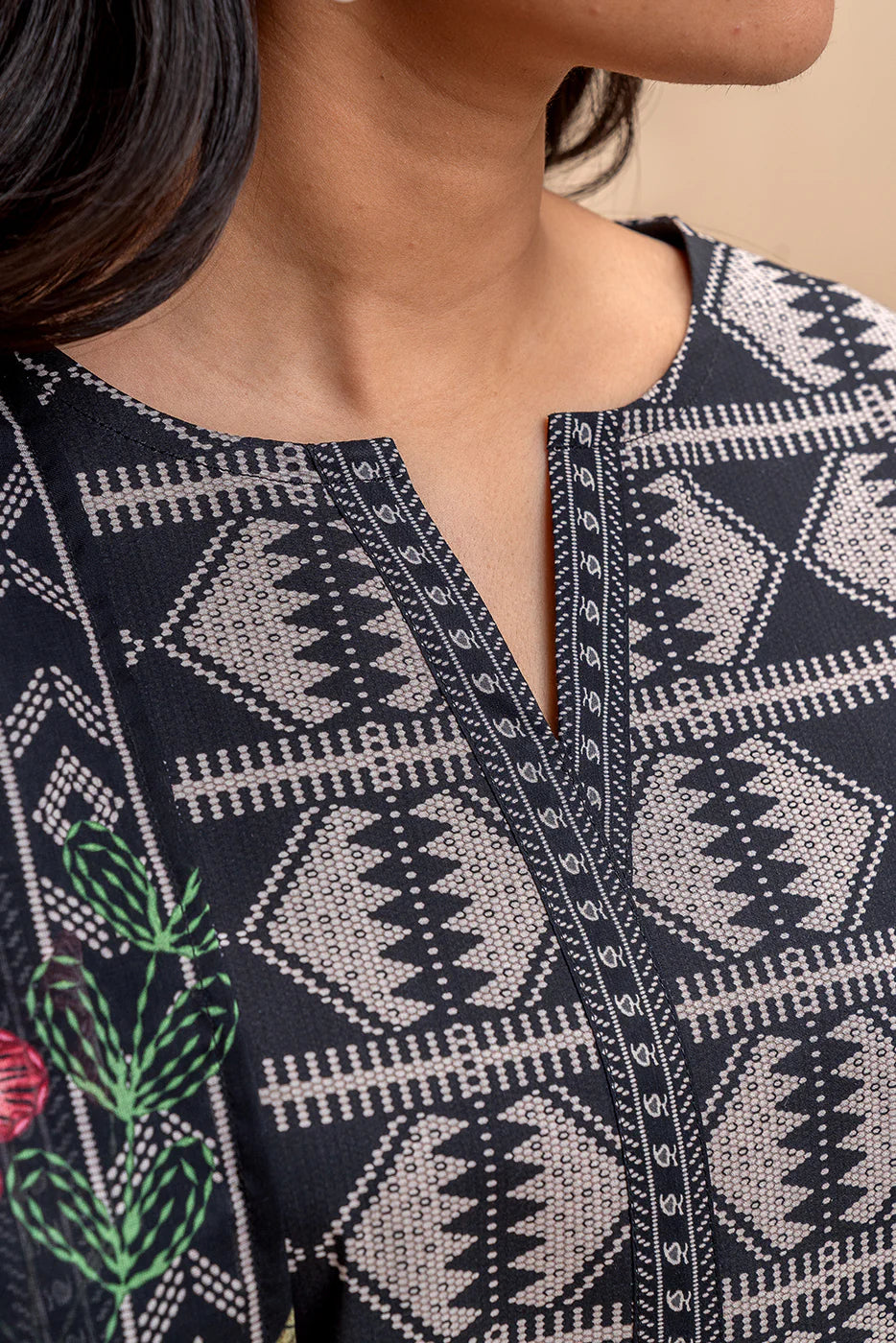 BeechTree 3 PIECE PRINTED LAWN SUIT-ONYX GRID (UNSTITCHED)