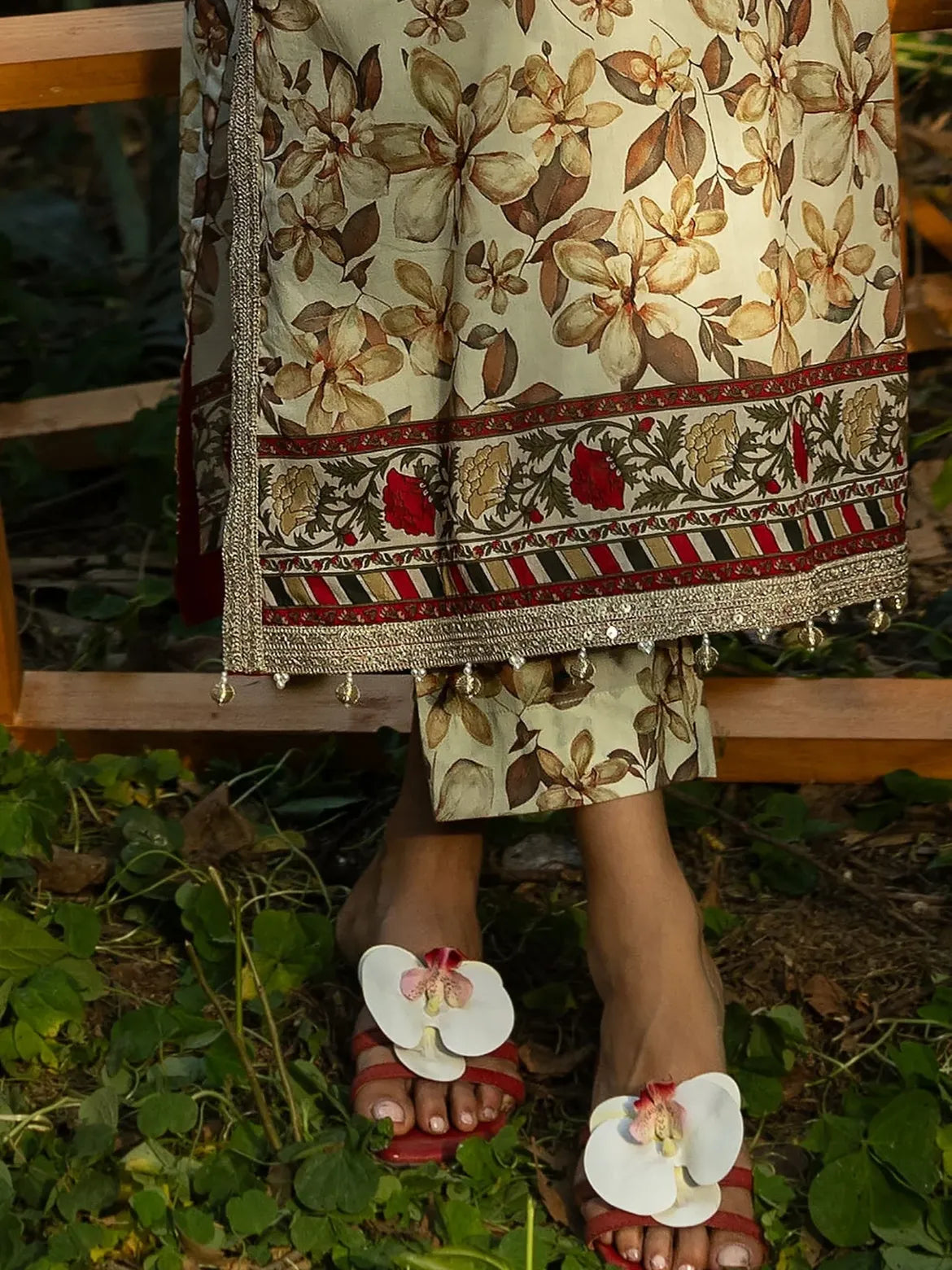 shot of the Gul Ahmed Embroidered Lawn Suit