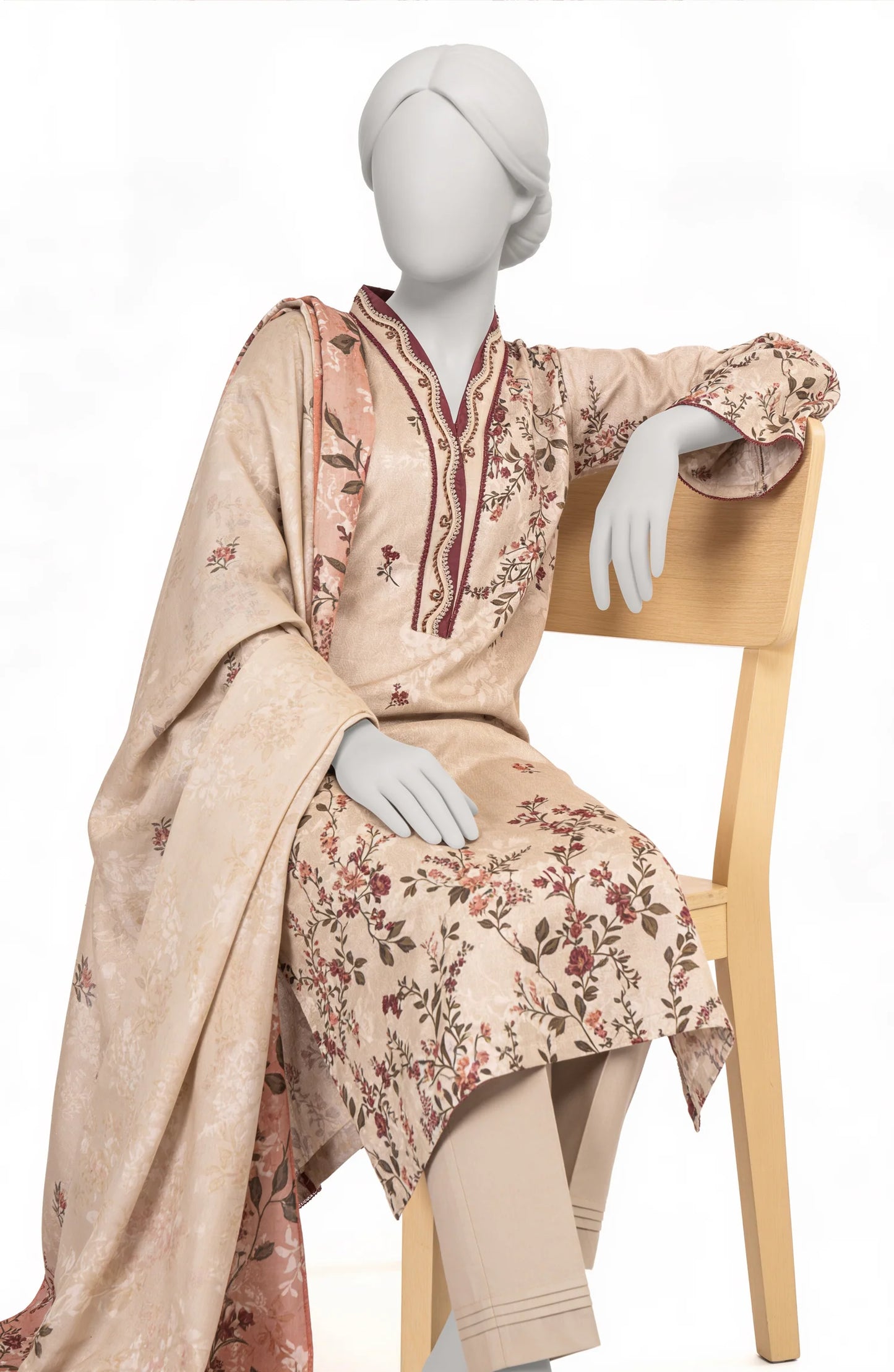 Mtj 3 PIECE PRINTED LAWN SUIT- Peach (UNSTITCHED)