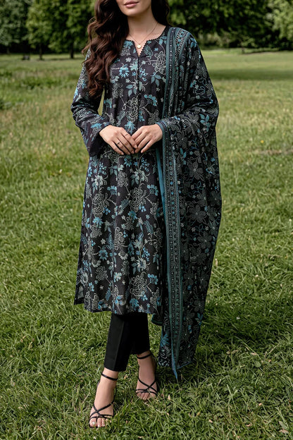 shot of the Saya Printed Lawn Suit Black