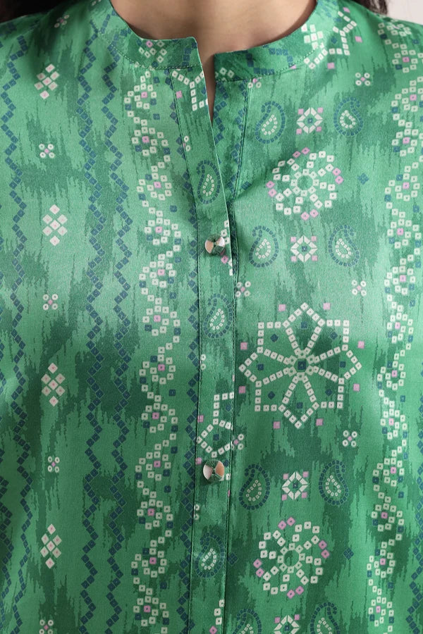 shot of the Saya Printed Lawn Suit Green