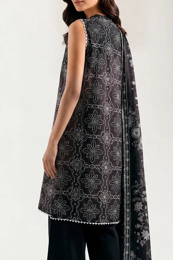 shot of the Saya Printed Lawn Suit Black